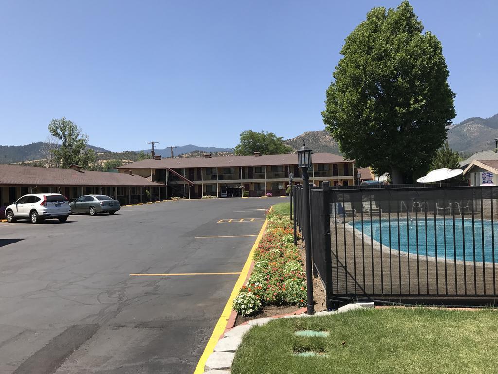 Klamath Motor Lodge Yreka Exterior photo