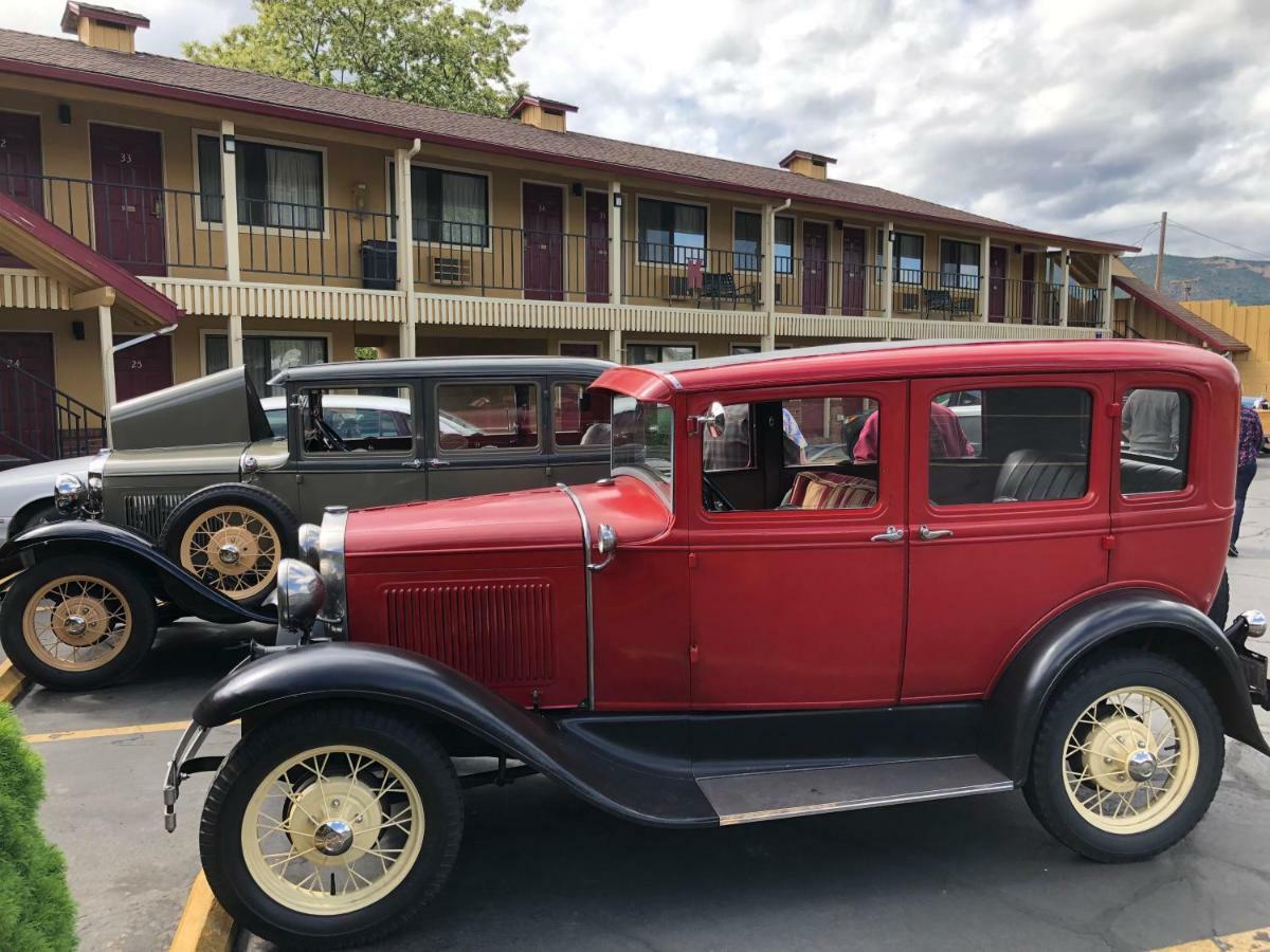 Klamath Motor Lodge Yreka Exterior photo